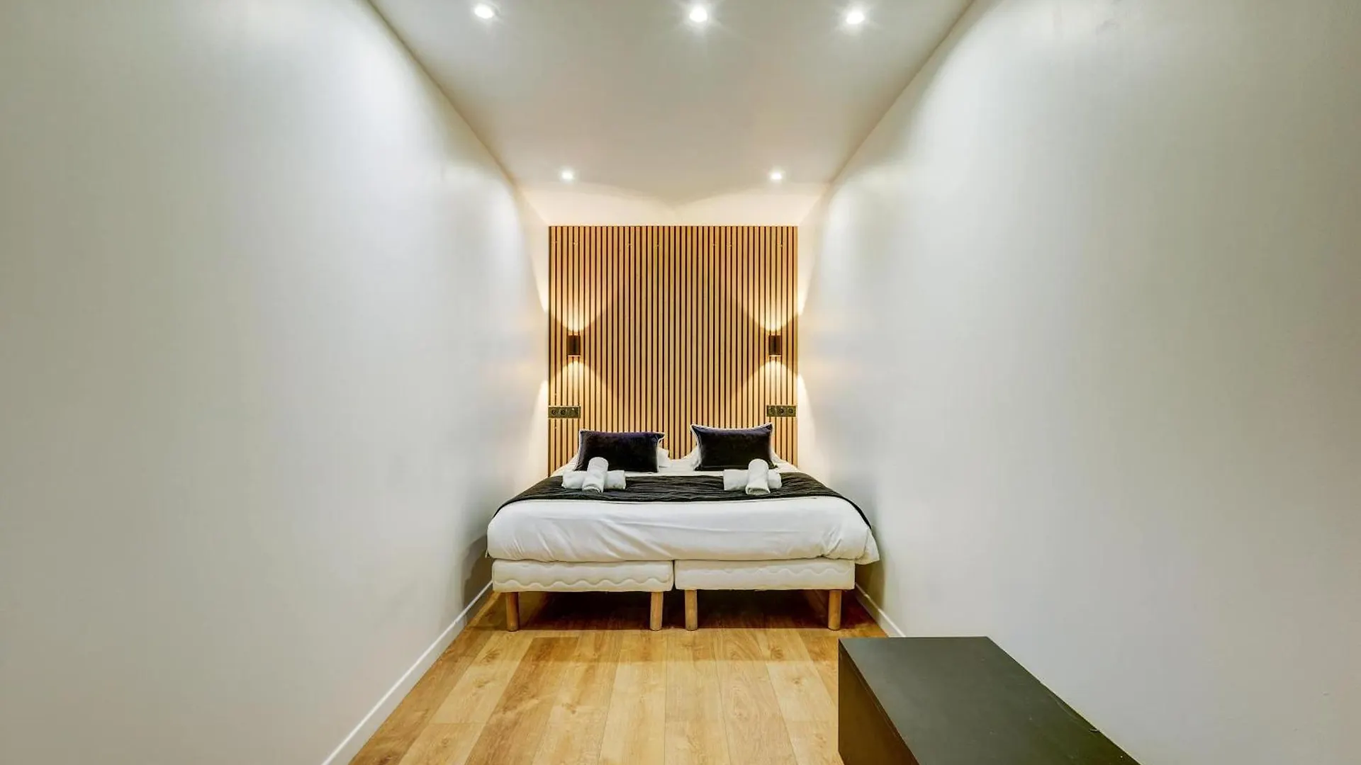 Modern And Renovated Apartment Next To Sacre-Coeur Paris