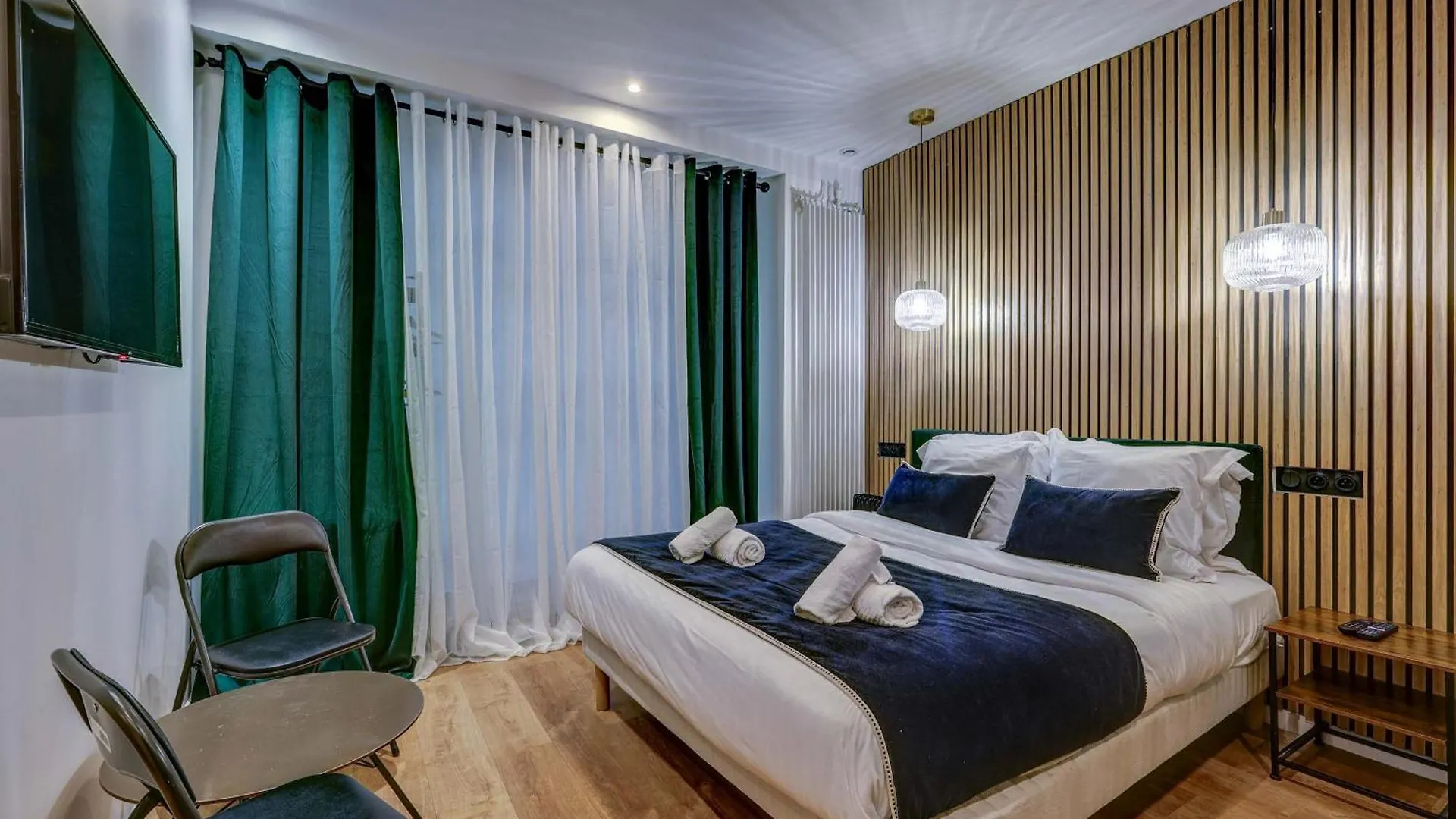 Modern And Renovated Apartment Next To Sacre-Coeur Paris
