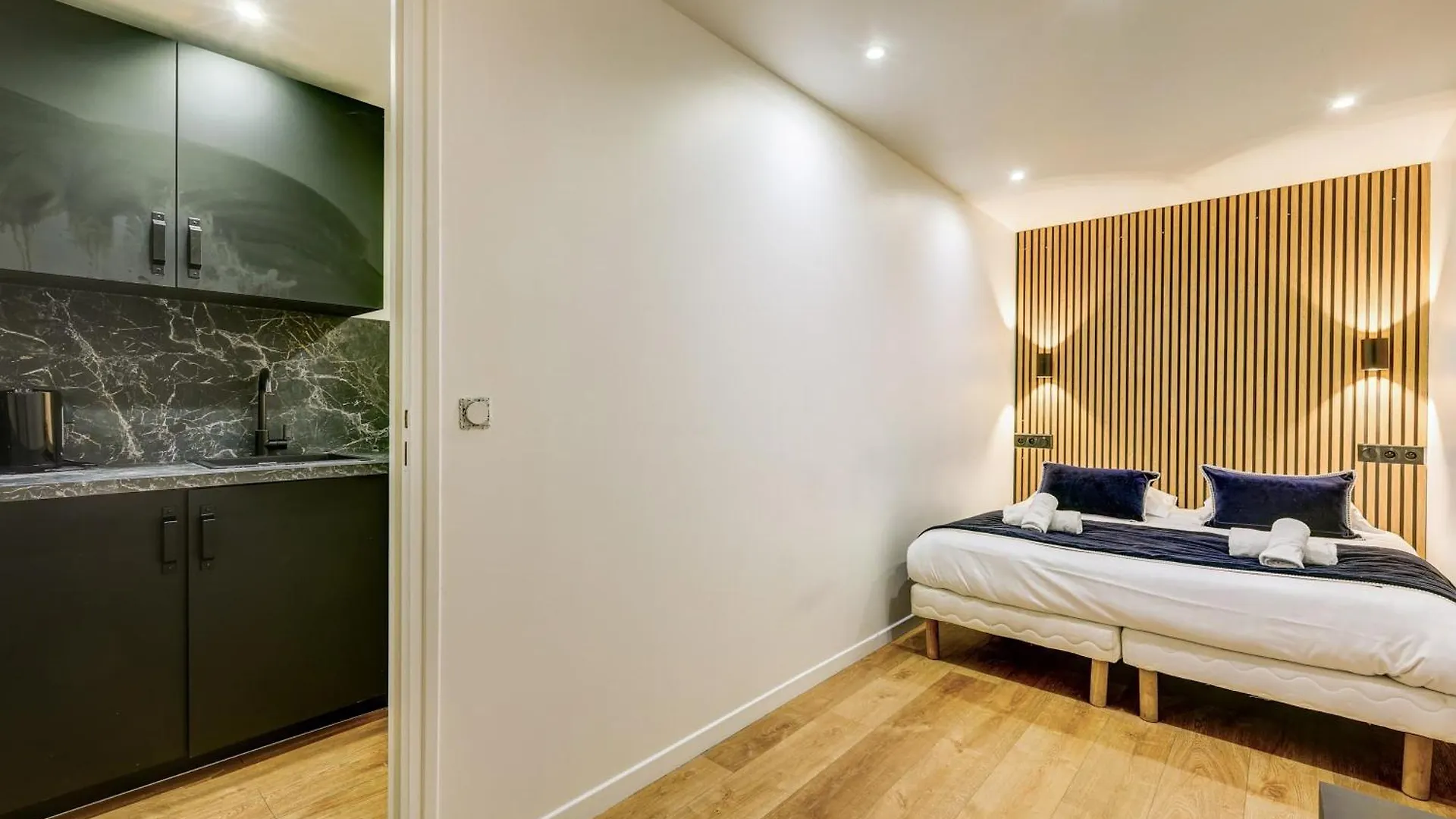 Modern And Renovated Apartment Next To Sacre-Coeur Parigi